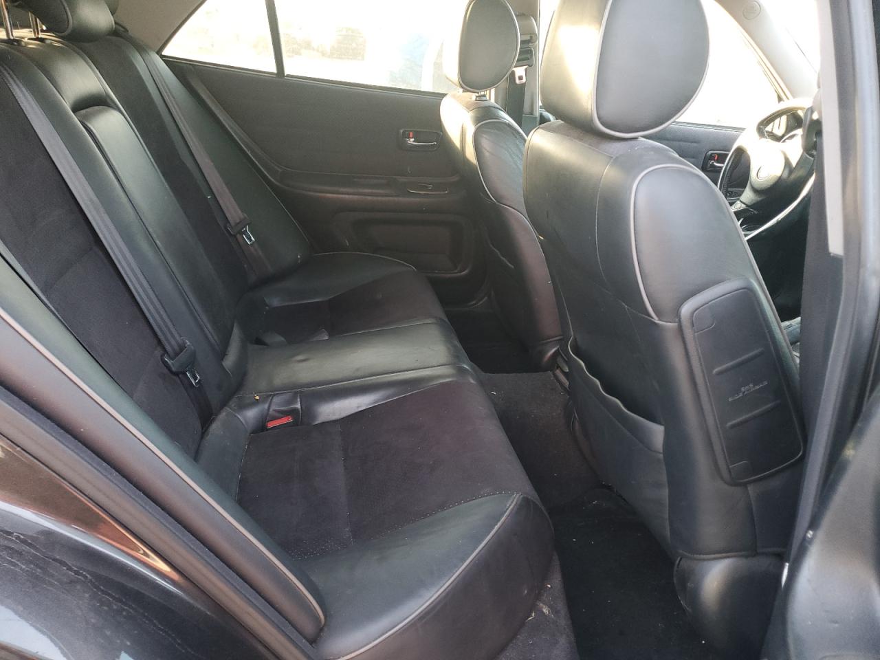 2002 Lexus Is 300 VIN: JTHBD192220060712 Lot: 92444795