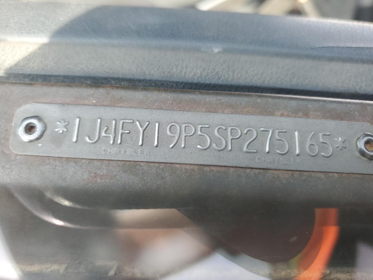 1995 Jeep Wrangler / Yj S VIN: 1J4FY19P5SP275165 Lot: 92693755