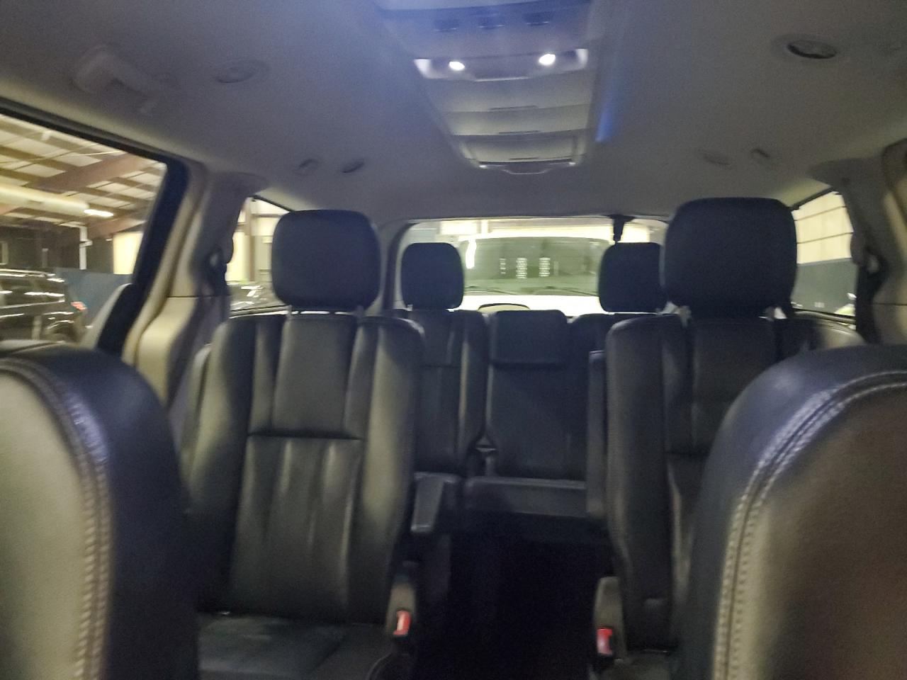 2013 Chrysler Town & Country Touring VIN: 2C4RC1BGXDR560442 Lot: 93756325