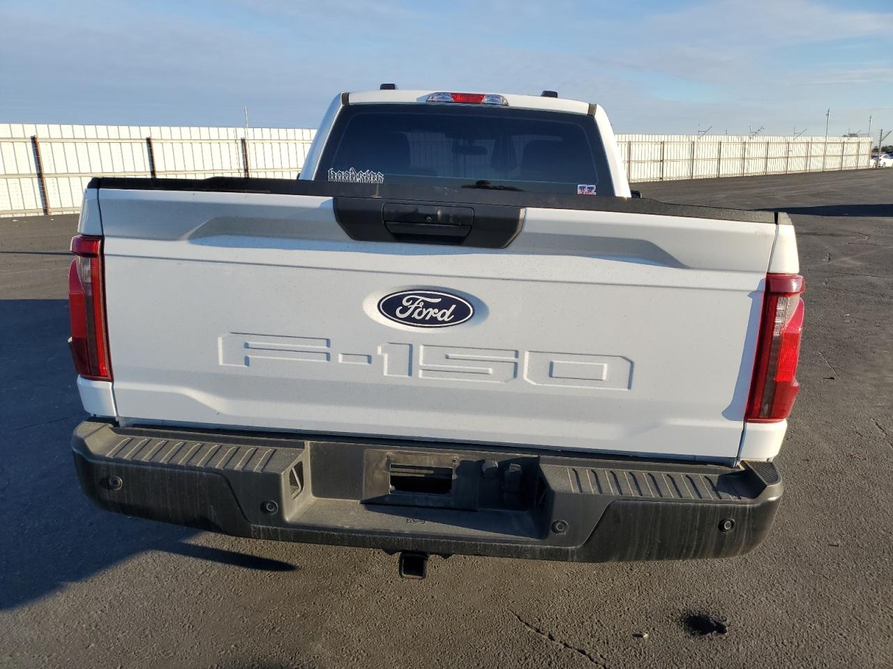 2024 Ford F150 Xl VIN: 1FTMF1K5XRKF44652 Lot: 93380485