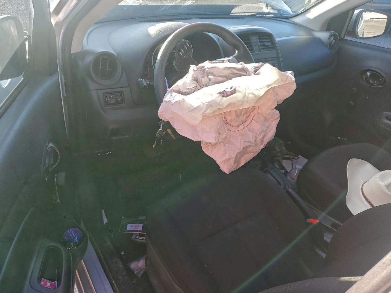 2017 Nissan Versa S VIN: 3N1CN7APXHL904880 Lot: 94777515