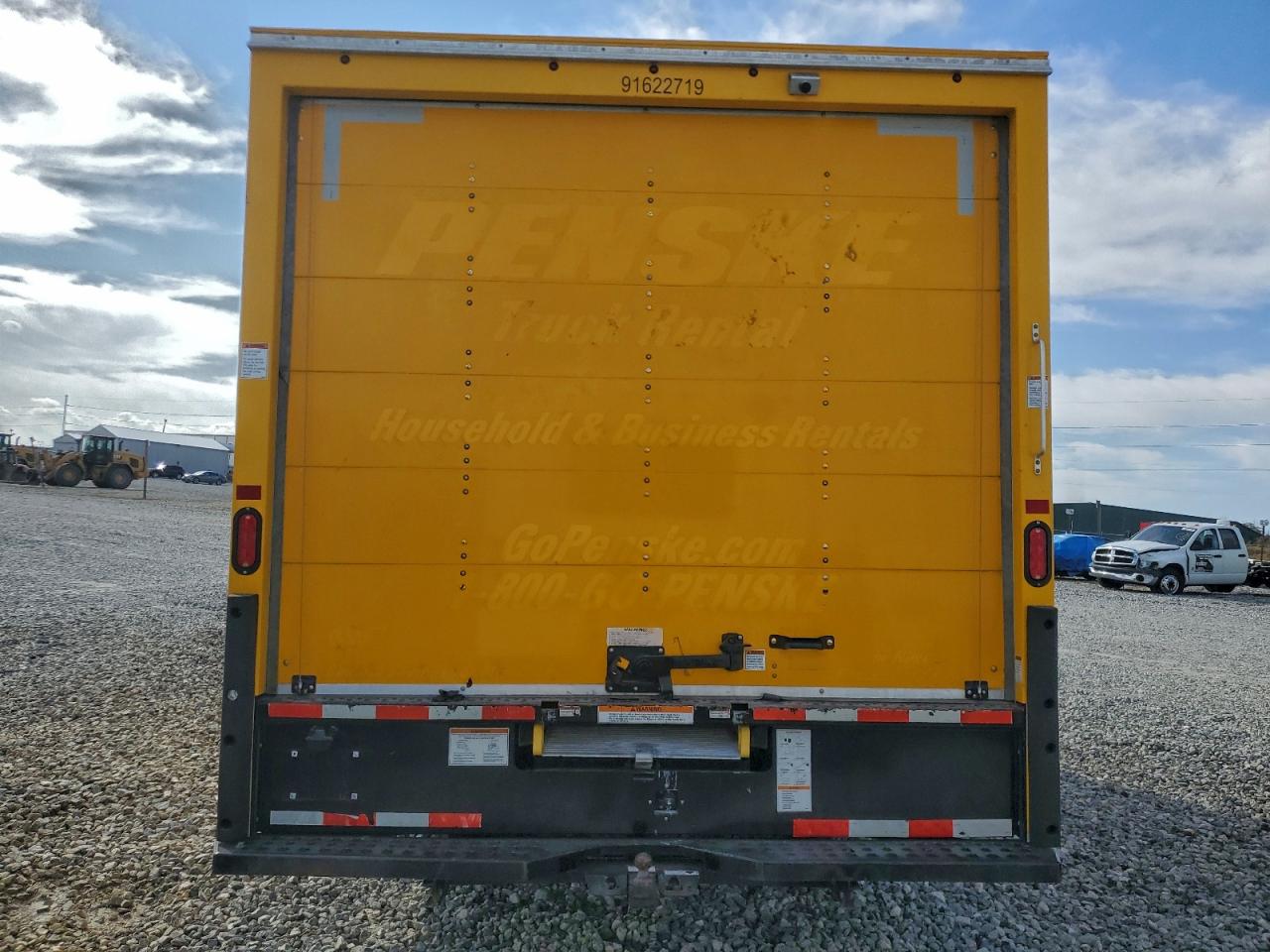 2023 Ford Econoline - Box Truck VIN: 1FDWE3FN3PDD00145 Lot: 94300325