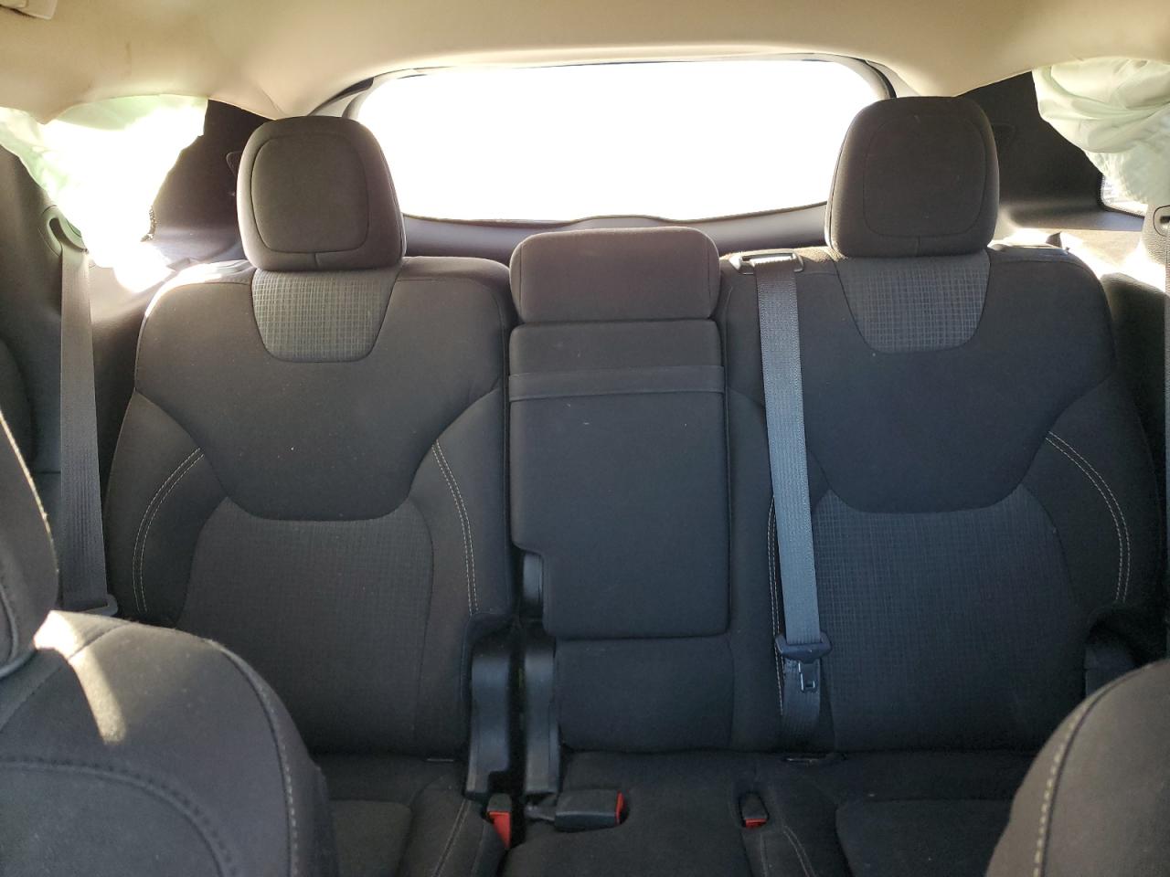 2015 Jeep Cherokee Latitude VIN: 1C4PJMCB7FW679593 Lot: 93190175