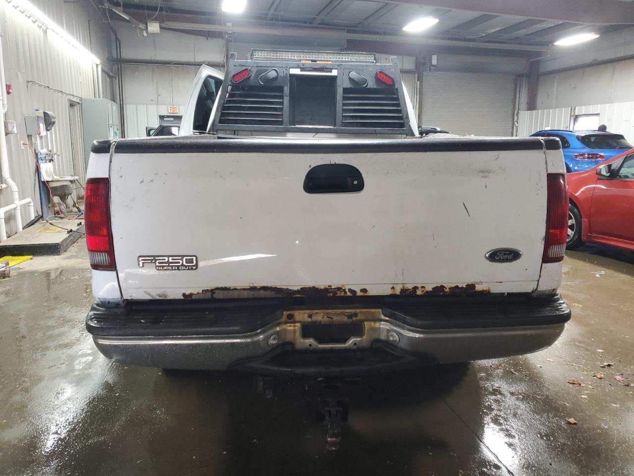 2001 Ford F250 Super Duty VIN: 1FTNF21L91EA04304 Lot: 92467355