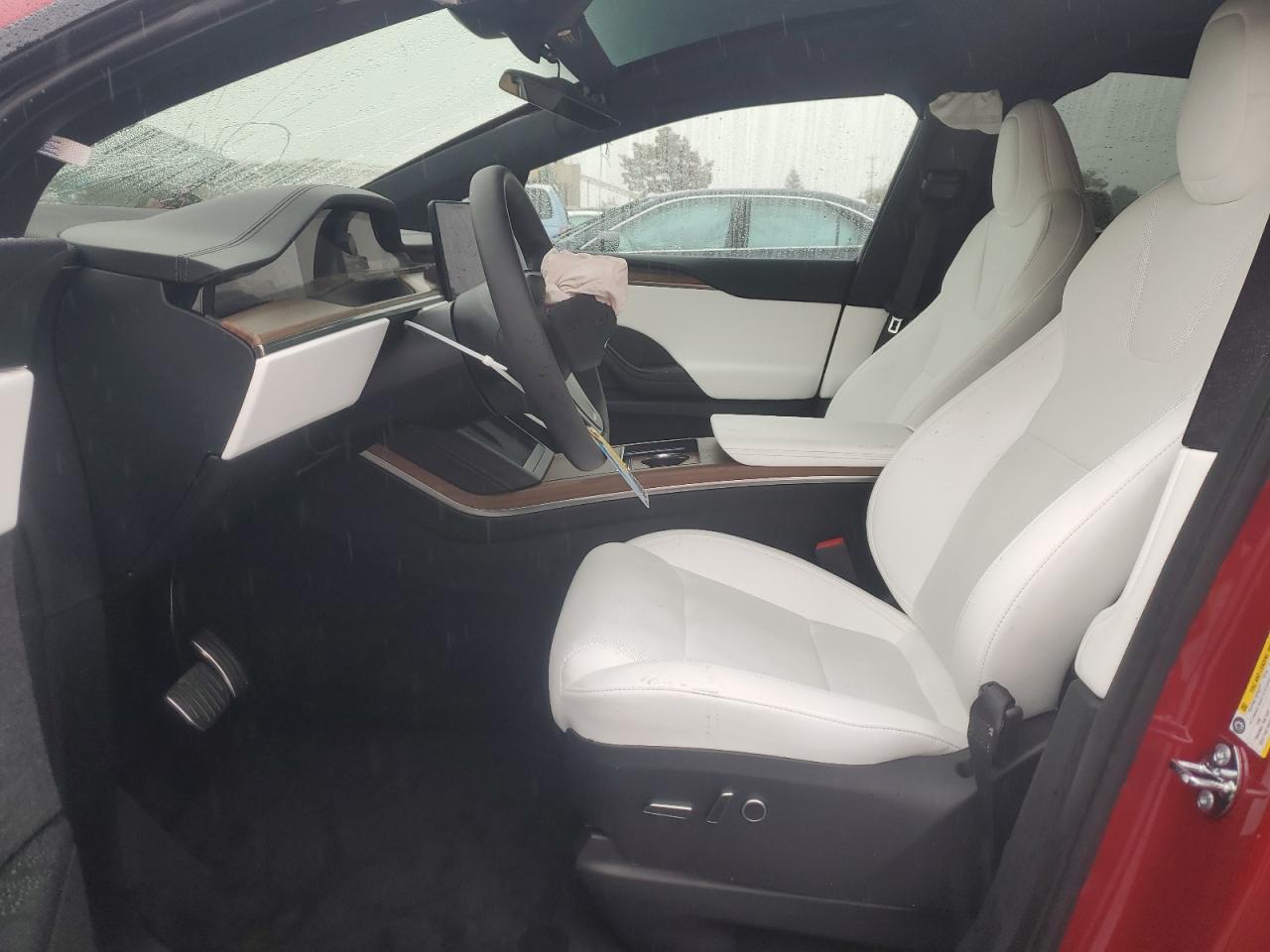 2026 Tesla Model X VIN: 7SAXCBE57TF473604 Lot: 91318105