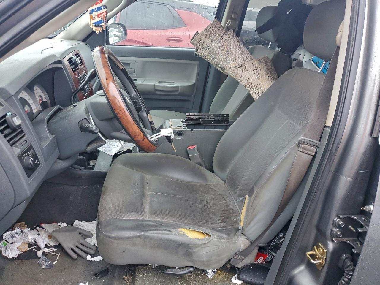 2005 Dodge Dakota Quad Slt VIN: 1D7HW48N35S365802 Lot: 93709255