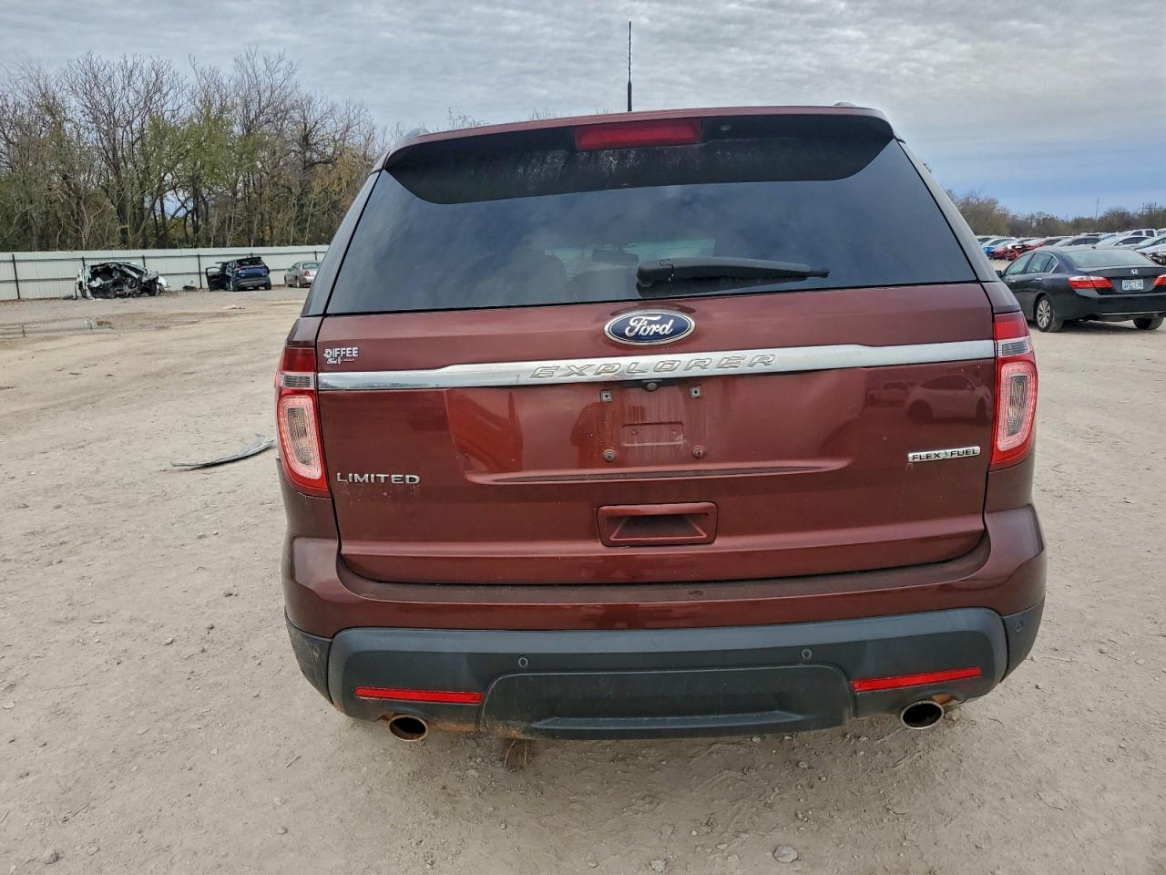 2015 Ford Explorer Limited VIN: 1FM5K7F81FGC48923 Lot: 94098765