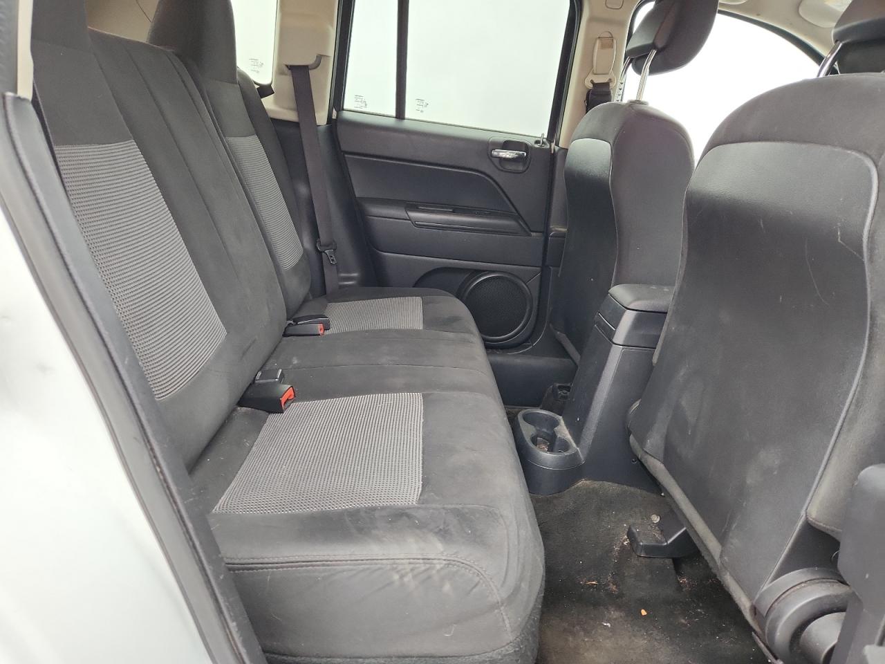 2017 Jeep Compass Sport VIN: 1C4NJCBBXHD102316 Lot: 91470975