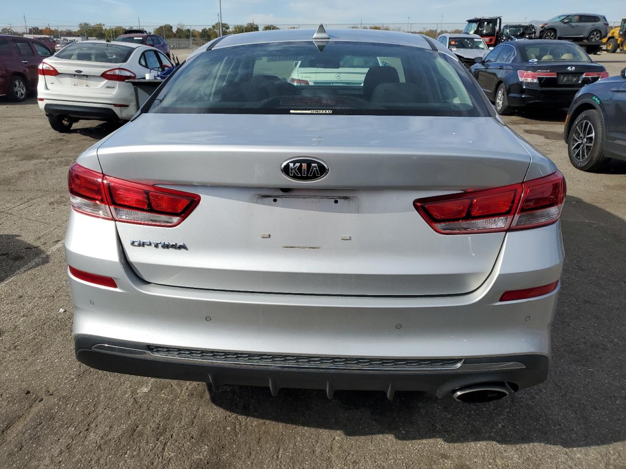 2019 Kia Optima Lx VIN: 5XXGT4L37KG351752 Lot: 90845315
