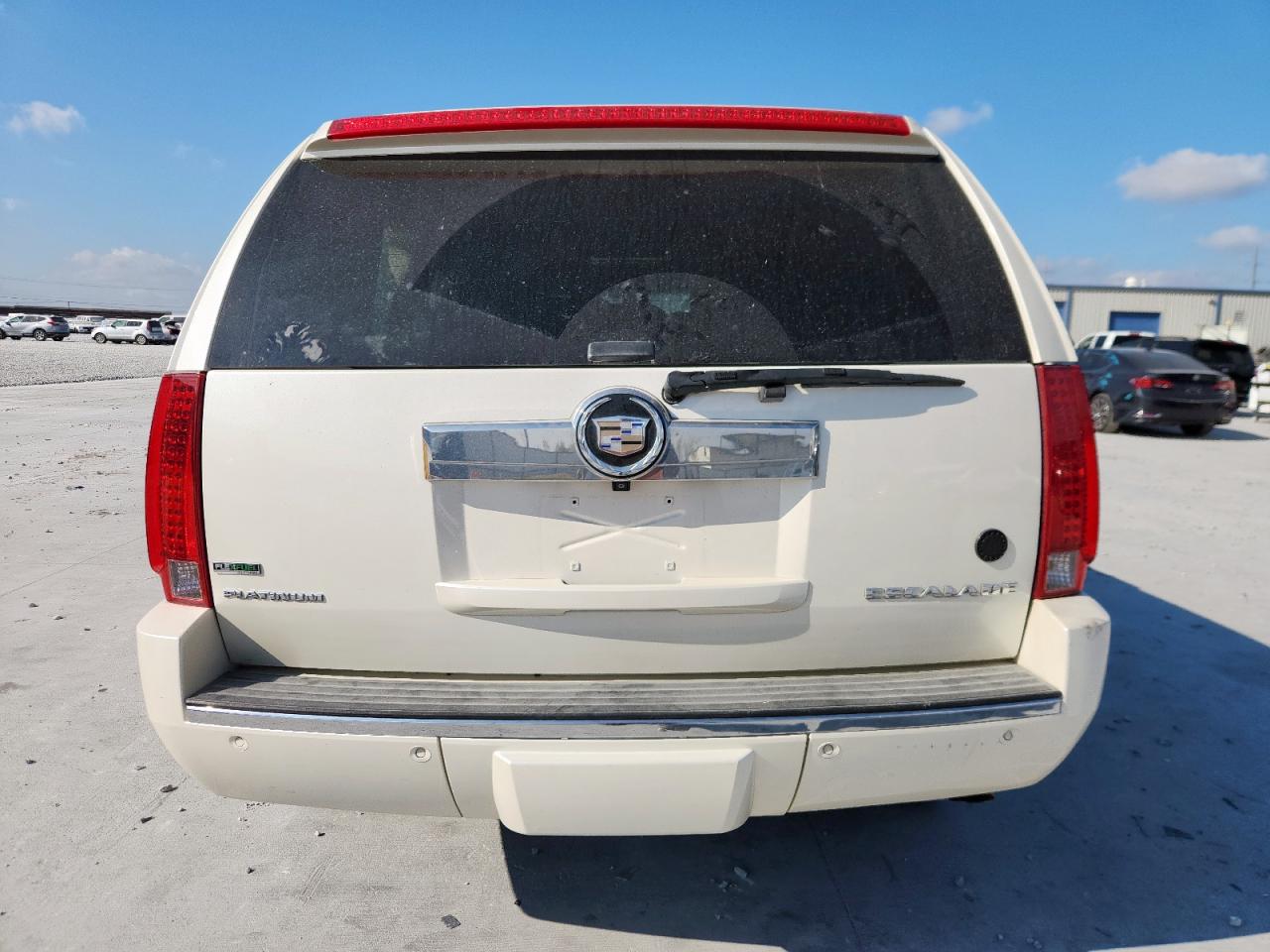 2011 Cadillac Escalade Platinum VIN: 1GYS3DEF9BR128234 Lot: 93966705