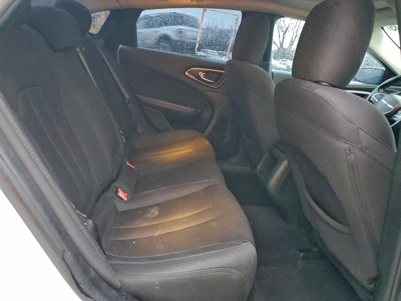 2015 Chrysler 200 Limited VIN: 1C3CCCAB5FN628772 Lot: 93638635