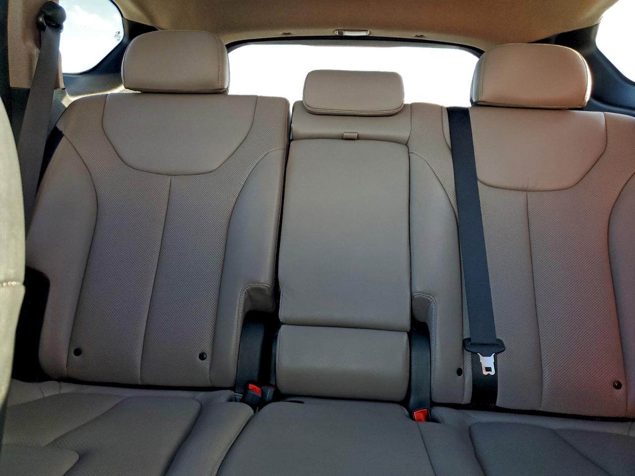 2020 Hyundai Santa Fe Sel VIN: 5NMS33AA9LH290199 Lot: 93094335