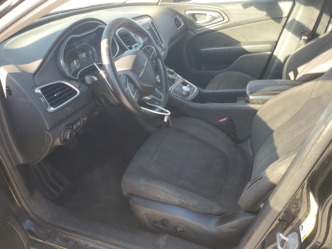 2016 Chrysler 200 Limited VIN: 1C3CCCAB7GN131353 Lot: 92600065