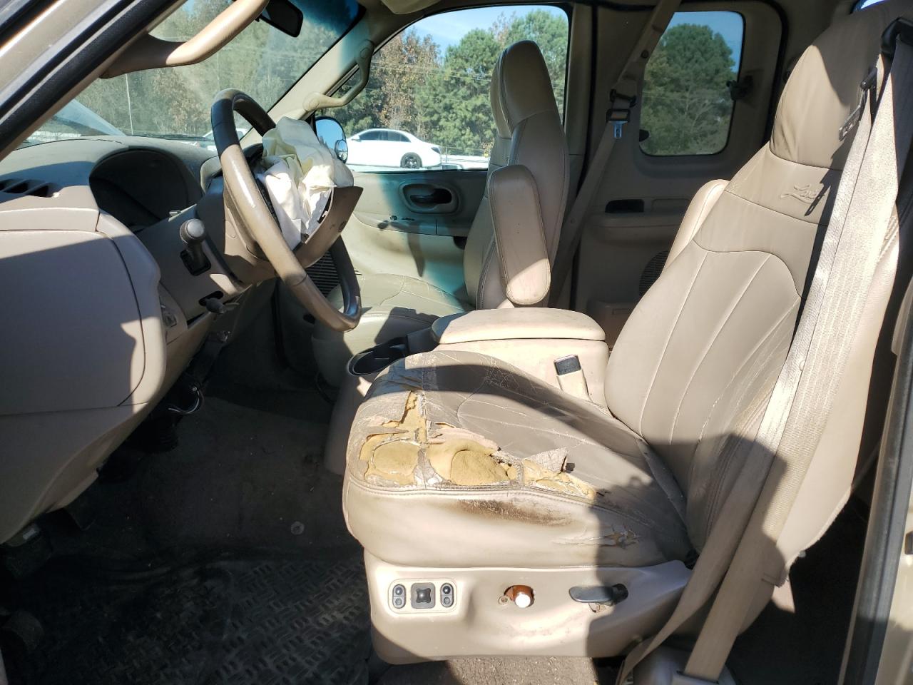 2000 Ford F150 VIN: 1FTRX18LXYNB56178 Lot: 91994695