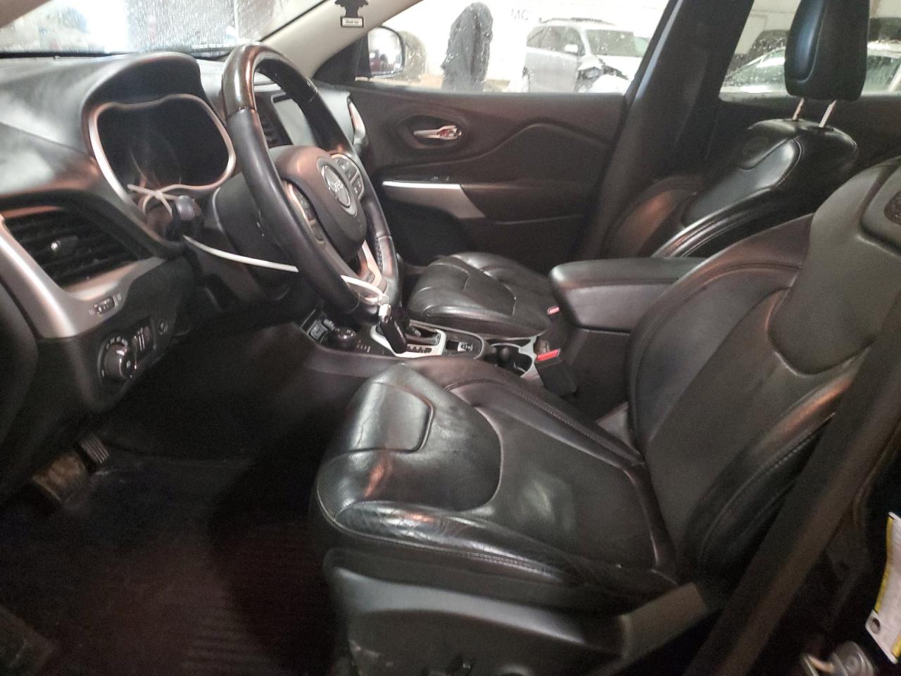 2017 Jeep Cherokee Overland VIN: 1C4PJMJS3HW564916 Lot: 92181315