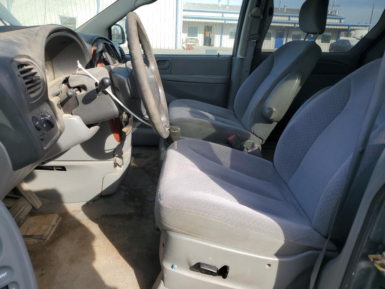 2006 Chrysler Town & Country Lx VIN: 1A4GP44RX6B568807 Lot: 92240245