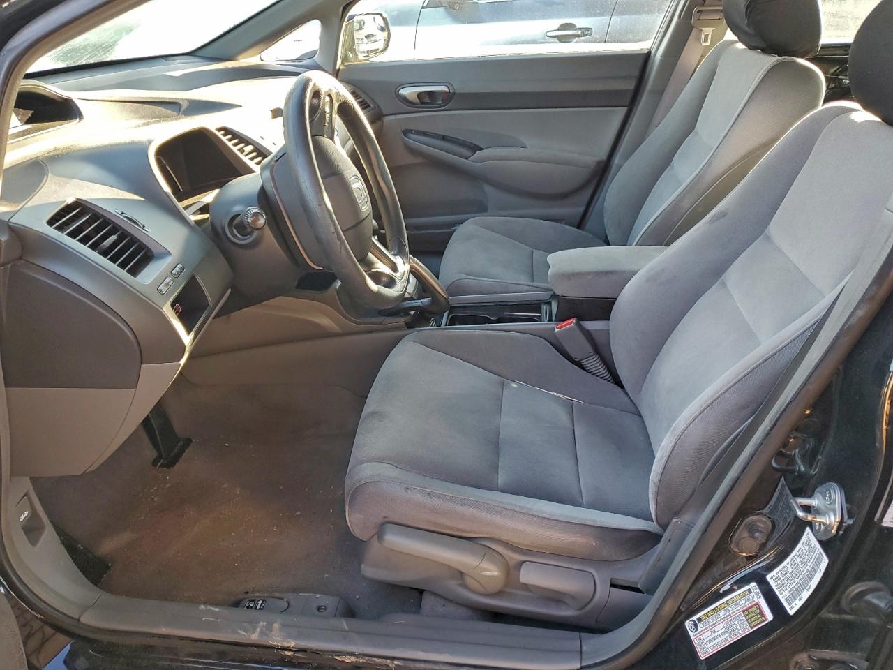 2008 Honda Civic Lx VIN: 1HGFA165X8L037455 Lot: 92953305