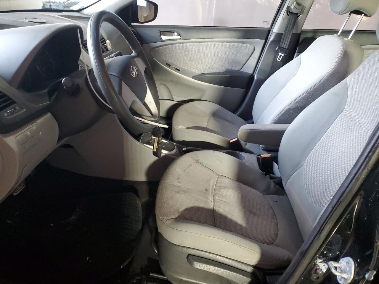 2013 Hyundai Accent Gls VIN: KMHCT4AE4DU576447 Lot: 91759065