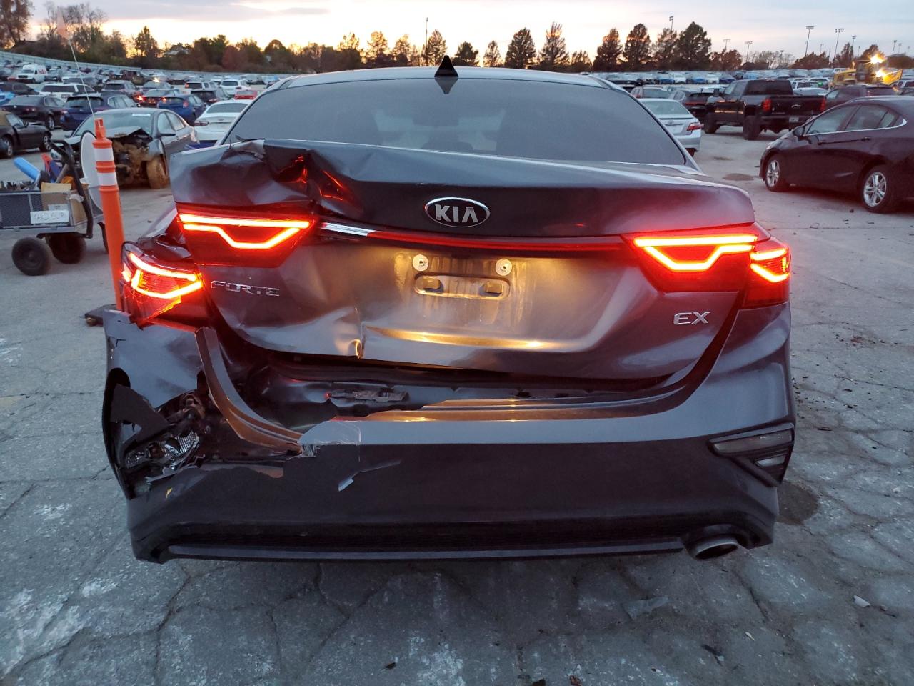 2019 Kia Forte Ex VIN: 3KPF54AD2KE034665 Lot: 93120095