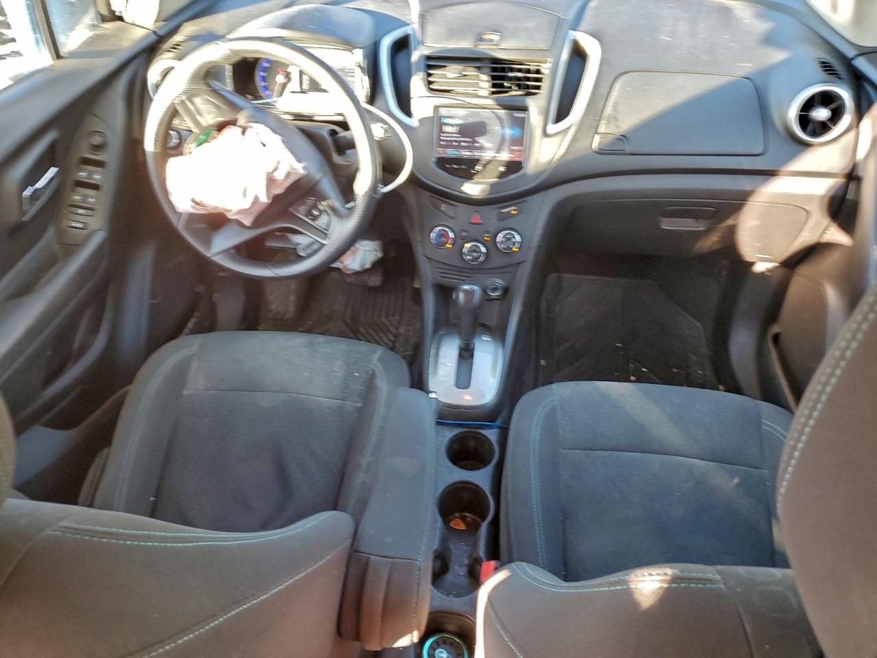 2015 Chevrolet Trax Ls VIN: KL7CJKSBXFB196527 Lot: 93937255