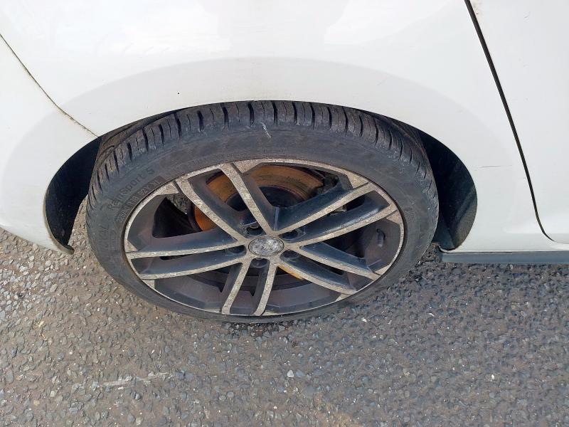 2015 VOLKSWAGEN GOLF