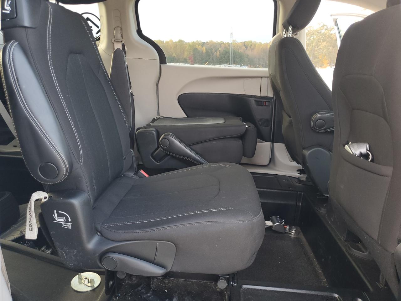 2022 Chrysler Voyager Lx VIN: 2C4RC1CG8NR204491 Lot: 91989015