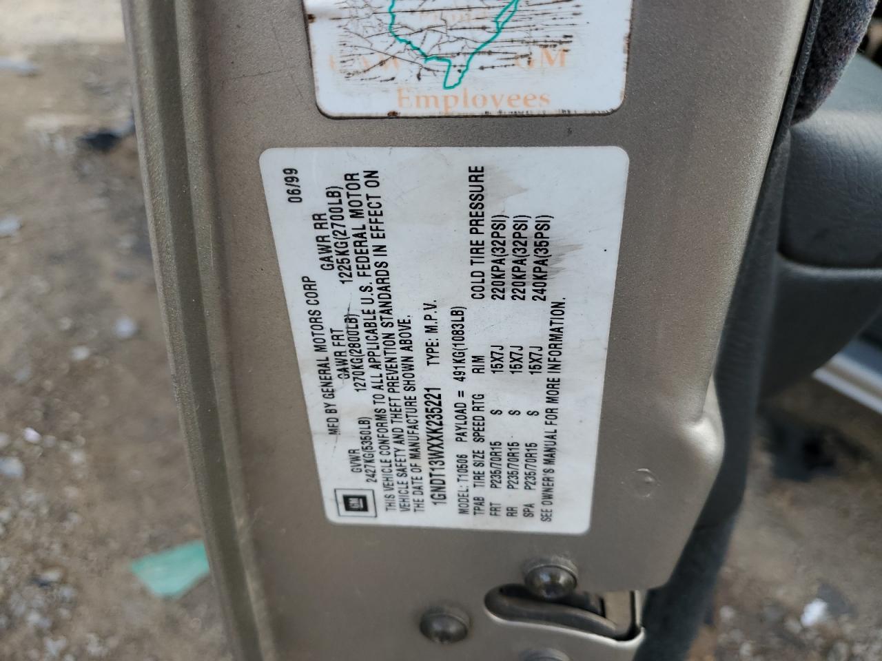 1999 Chevrolet Blazer VIN: 1GNDT13WXXK235221 Lot: 92367885