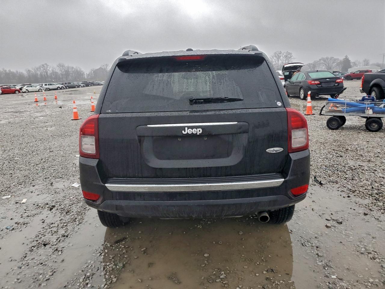 2017 Jeep Compass Latitude VIN: 1C4NJCEA4HD102055 Lot: 94694335