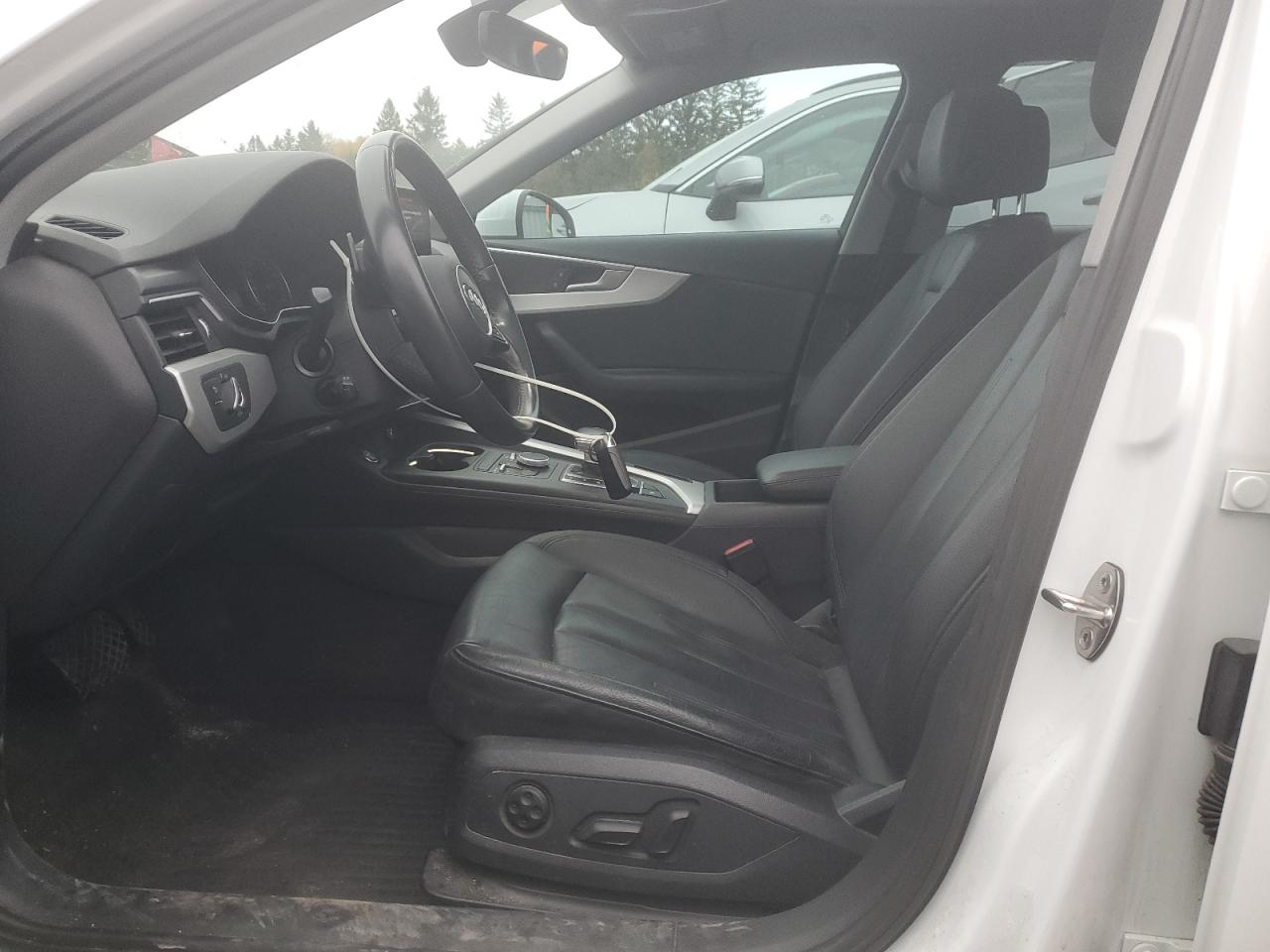 2019 Audi A4 Komfort VIN: WAUANAF42KN009498 Lot: 90817335