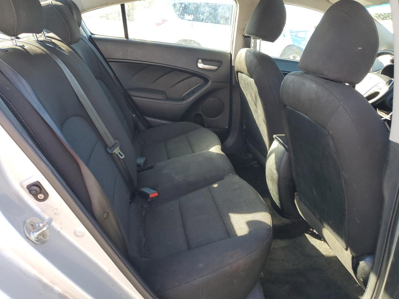 2018 Kia Forte Lx VIN: 3KPFK4A79JE270621 Lot: 93169945