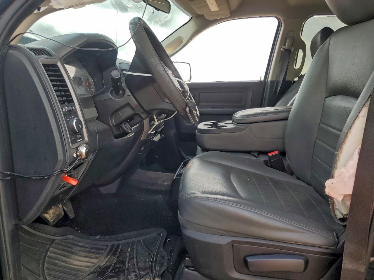 2016 Ram 1500 St VIN: 3C6RR6KT3GG168512 Lot: 93551165