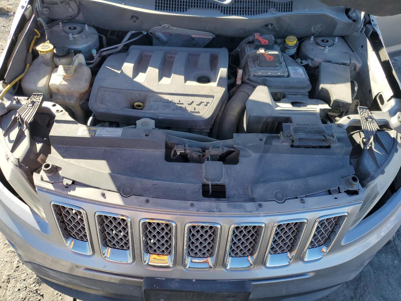 2015 Jeep Compass Latitude VIN: 1C4NJCEB2FD107146 Lot: 92188935