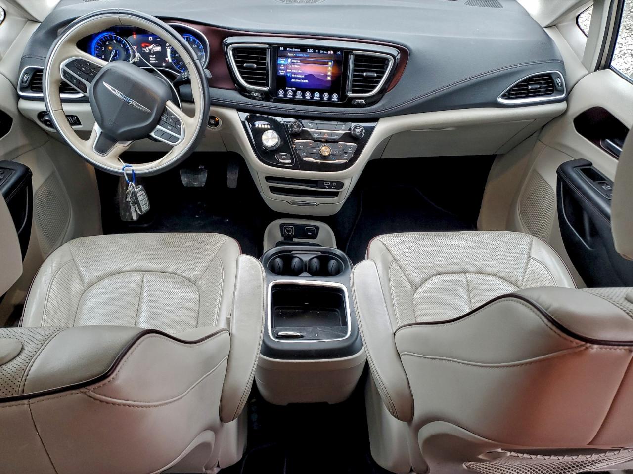 2017 Chrysler Pacifica Limited VIN: 2C4RC1GGXHR656764 Lot: 94243235