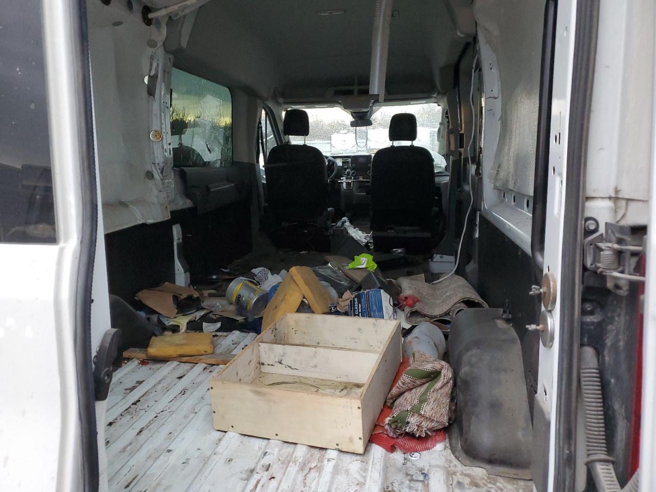 2020 Ford Transit T-250 VIN: 1FTBR1D85LKA80781 Lot: 92931655