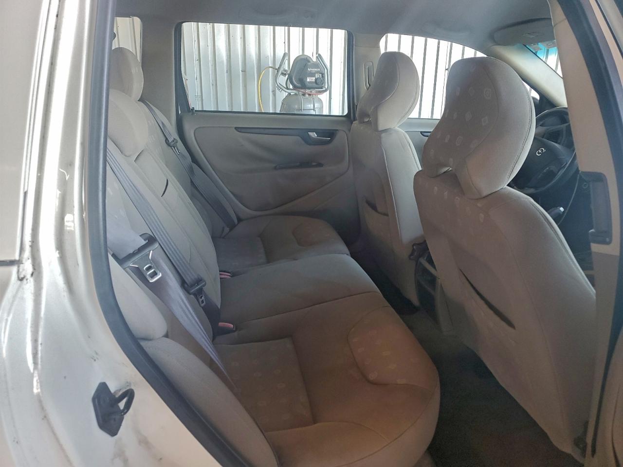 2003 Volvo V70 VIN: YV1SW61T532295778 Lot: 93520615