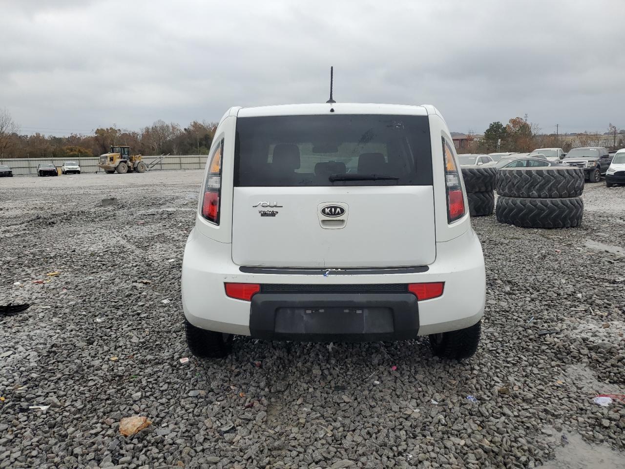 2010 Kia Soul + VIN: KNDJT2A29A7703631 Lot: 93417005