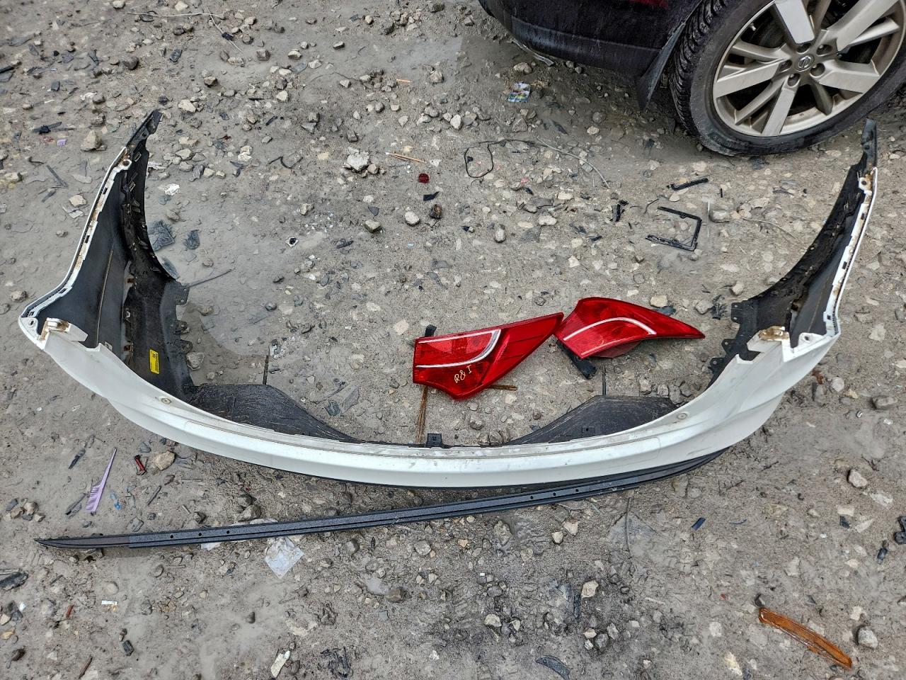 2015 Hyundai Santa Fe Sport VIN: 5XYZU3LB0FG268740 Lot: 94518545