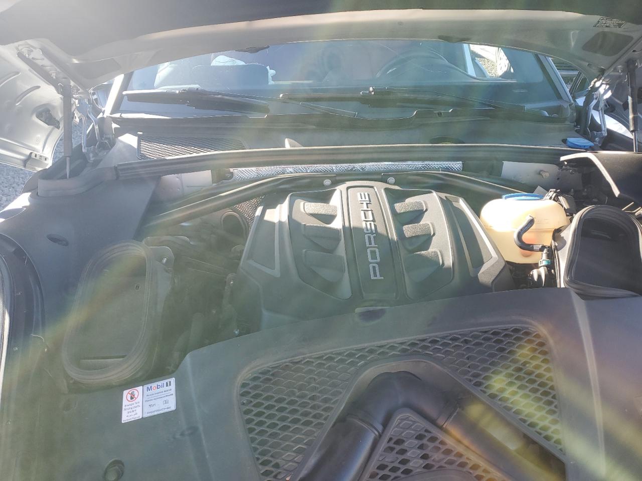 2017 Porsche Macan Gts VIN: WP1AG2A51HLB52870 Lot: 91213465