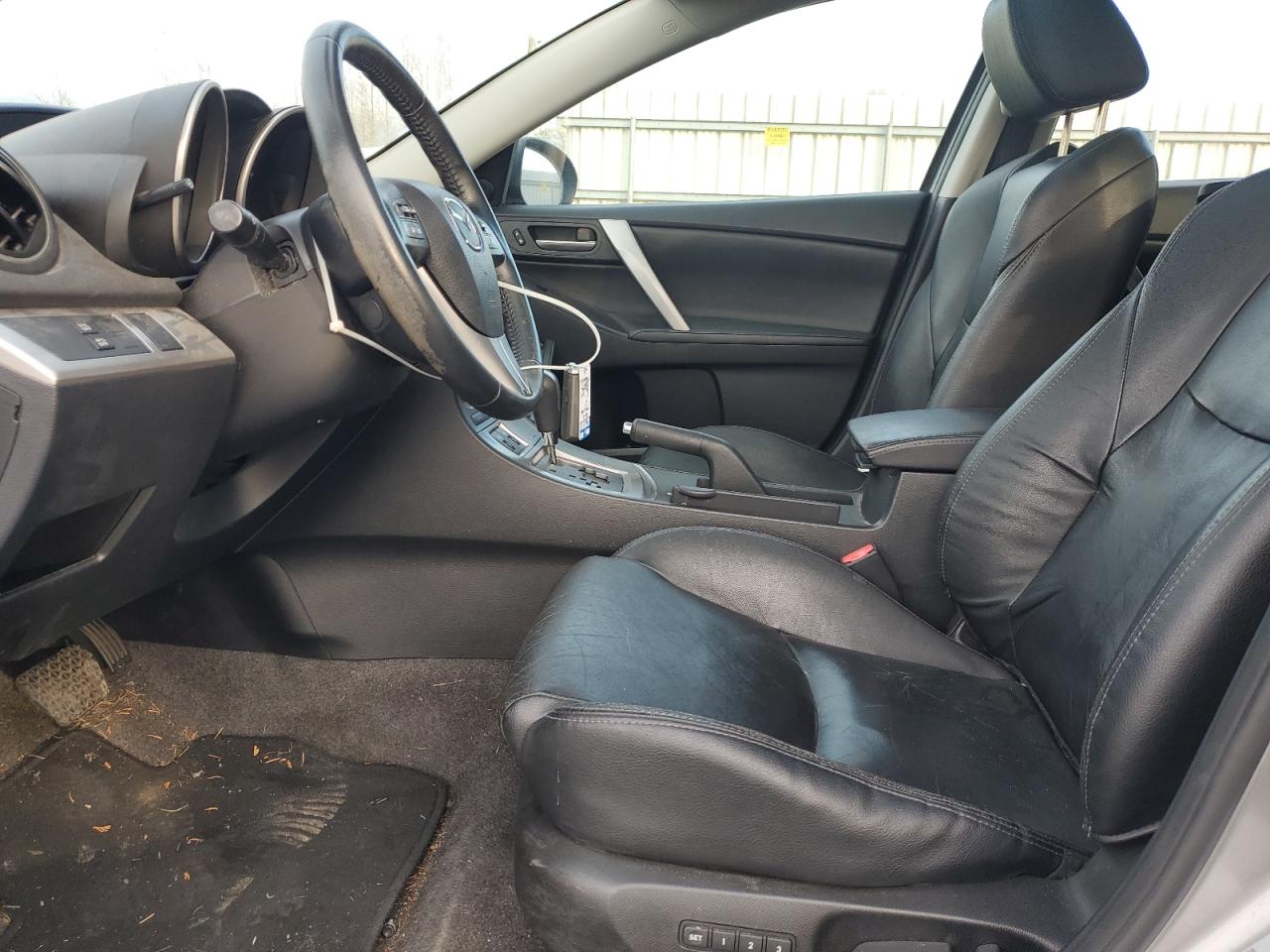 2010 Mazda 3 S VIN: JM1BL1H69A1323375 Lot: 93337025