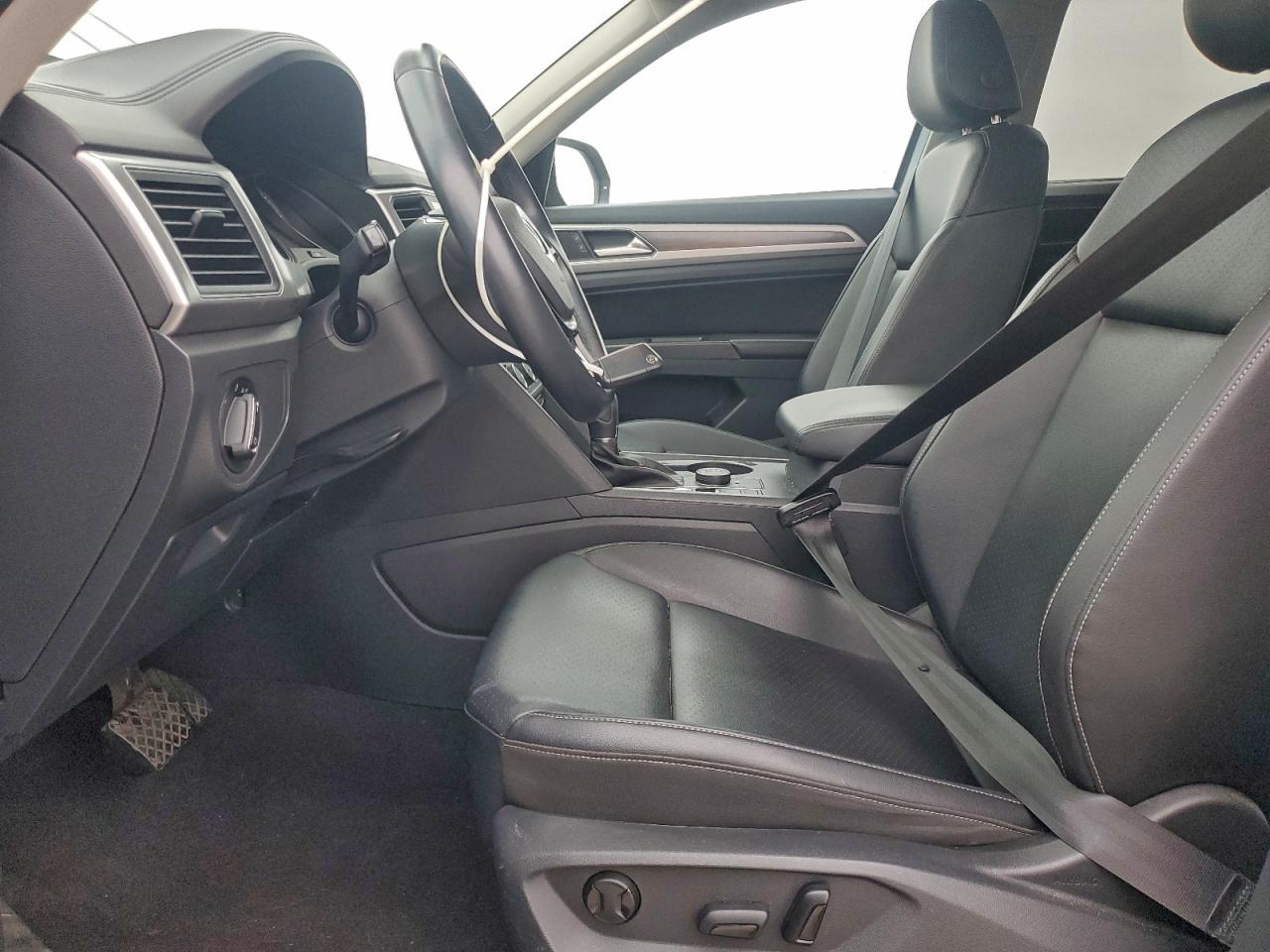 2018 Volkswagen Atlas Se VIN: 1V2LR2CA7JC586147 Lot: 94108065