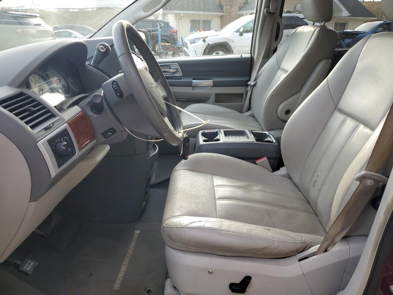 2008 Chrysler Town & Country Touring VIN: 2A8HR54P08R695622 Lot: 91935775