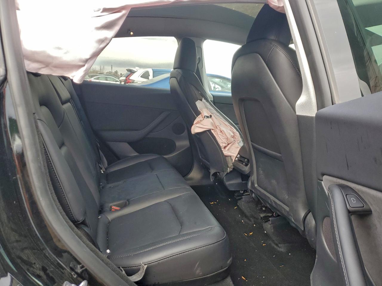 2024 Tesla Model Y VIN: 7SAYGDEE8RF984770 Lot: 93778565