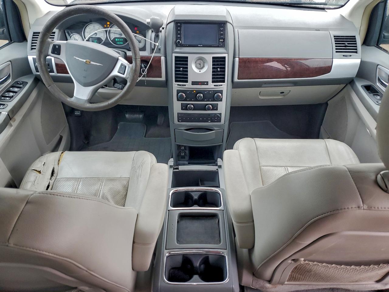 2009 Chrysler Town & Country Touring VIN: 2A8HR541X9R642147 Lot: 94022665