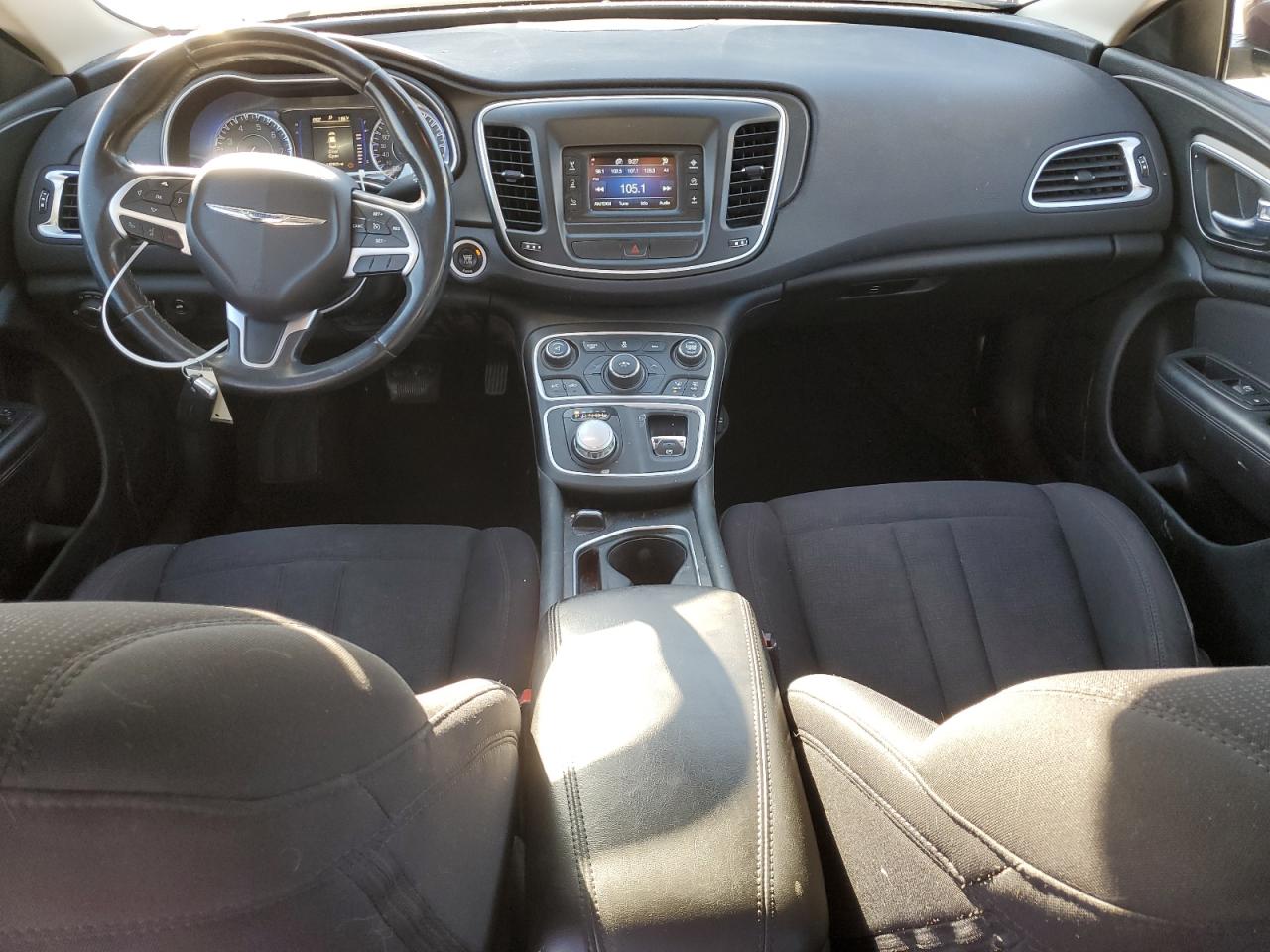 2015 Chrysler 200 Limited VIN: 1C3CCCAB4FN621148 Lot: 92369325