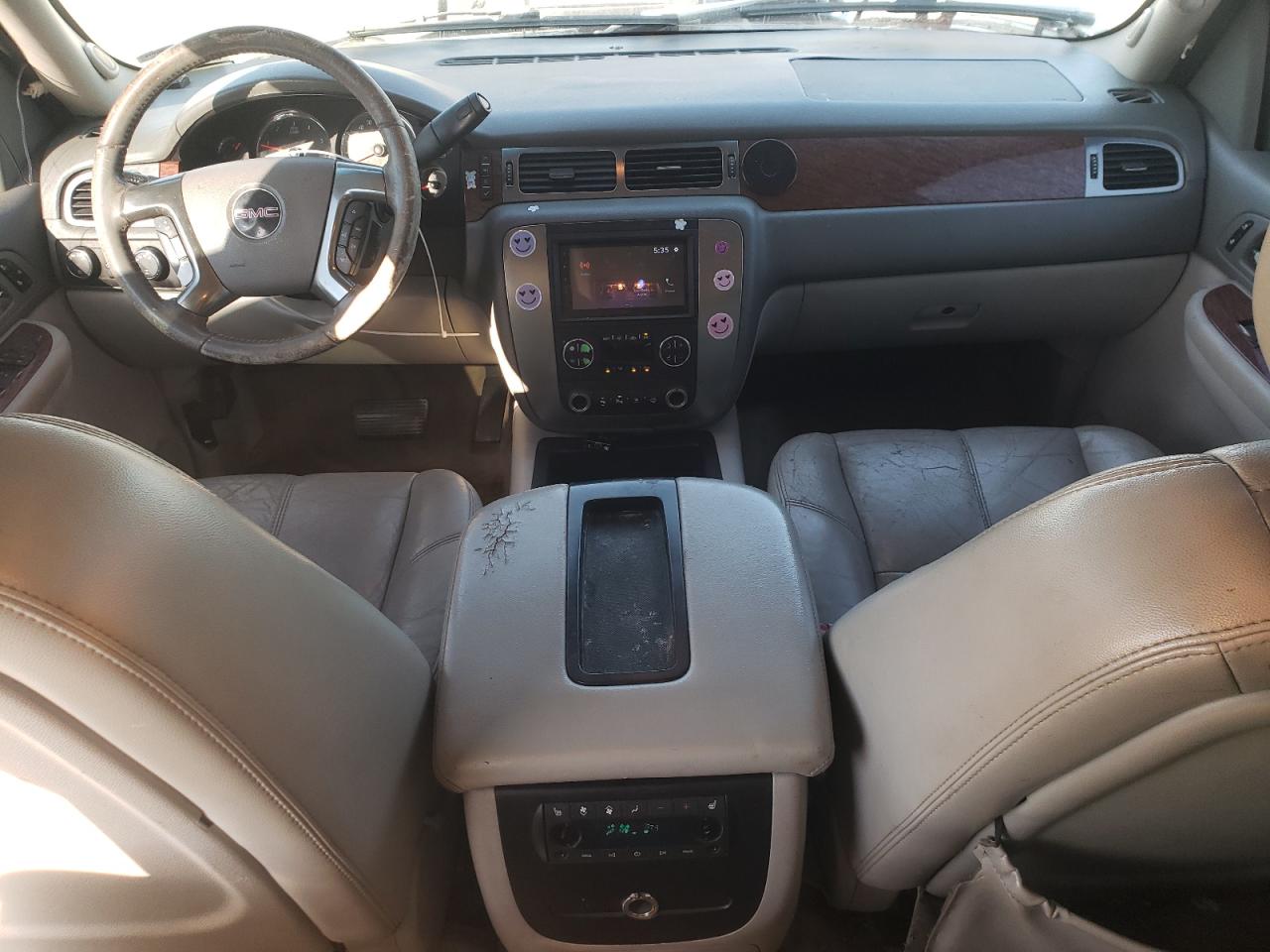 2007 GMC Yukon VIN: 1GKFK13077J128640 Lot: 92905935