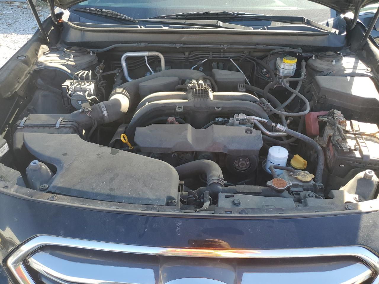 2018 Subaru Outback 2.5I Premium VIN: 4S4BSADC0J3298204 Lot: 92427285