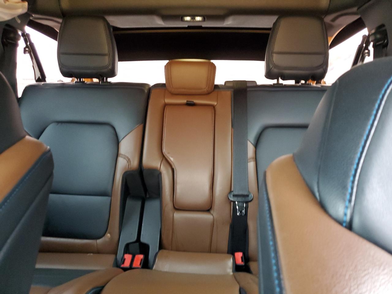 2022 Ford Bronco Base VIN: 1FMEE5DP0NLB51868 Lot: 92489695