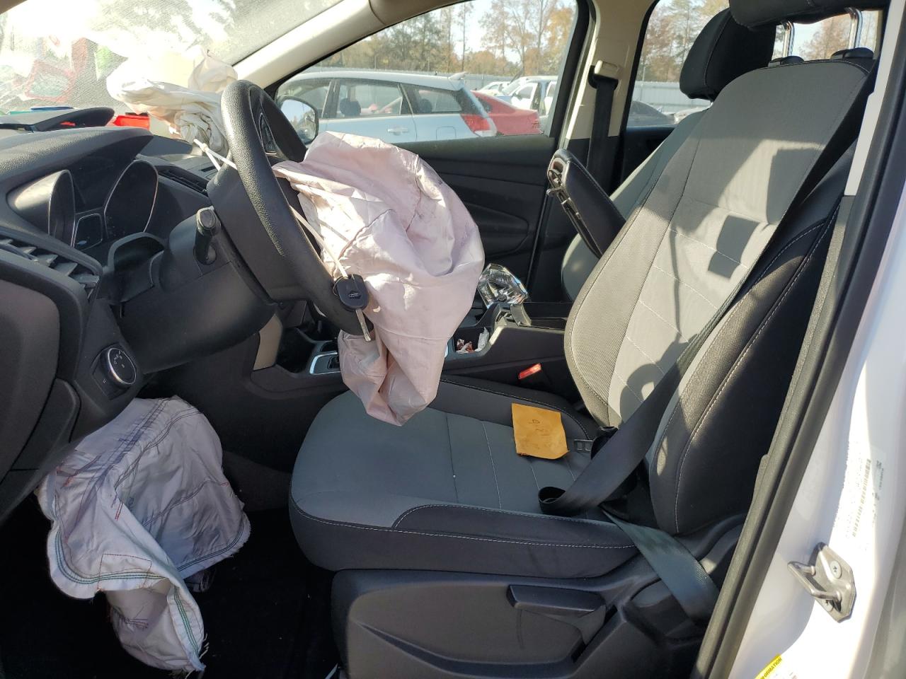 2017 Ford Escape S VIN: 1FMCU0F72HUE51923 Lot: 91081145