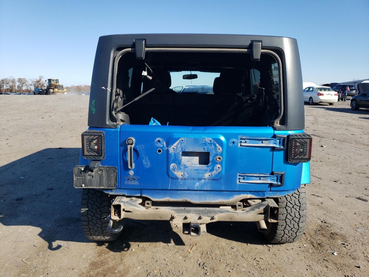 2015 Jeep Wrangler Unlimited Sahara VIN: 1C4HJWEG1FL686677 Lot: 91868755