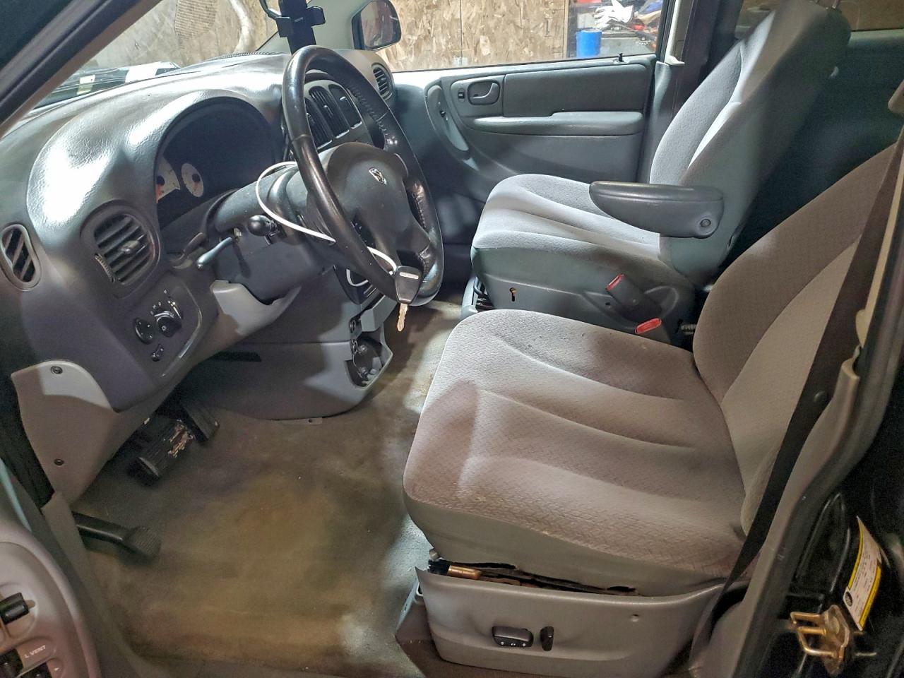 2007 Dodge Grand Caravan Sxt VIN: 2D4GP44L27R104756 Lot: 93980085